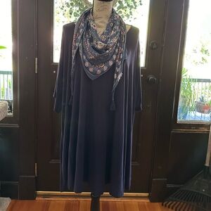 Cotton/poly blended material makes this cute top comfortable in four seasons.